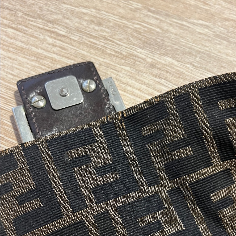 RARE Vintage Fendi Mini Mama Baguette in Brown and Black Logo Monogram Bag - Picture 12 of 13